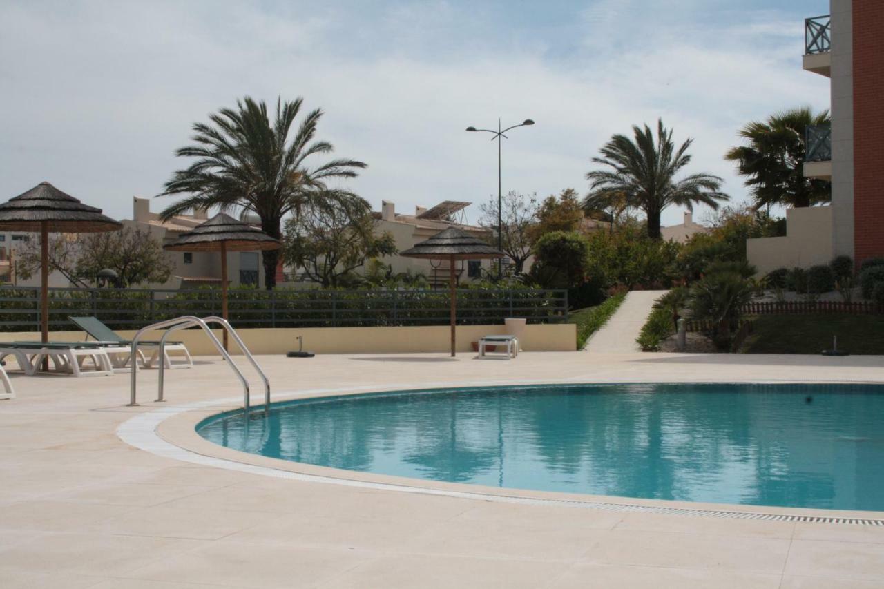 Apartamento Com Piscina Em Albufeira, Corcovada Luaran gambar
