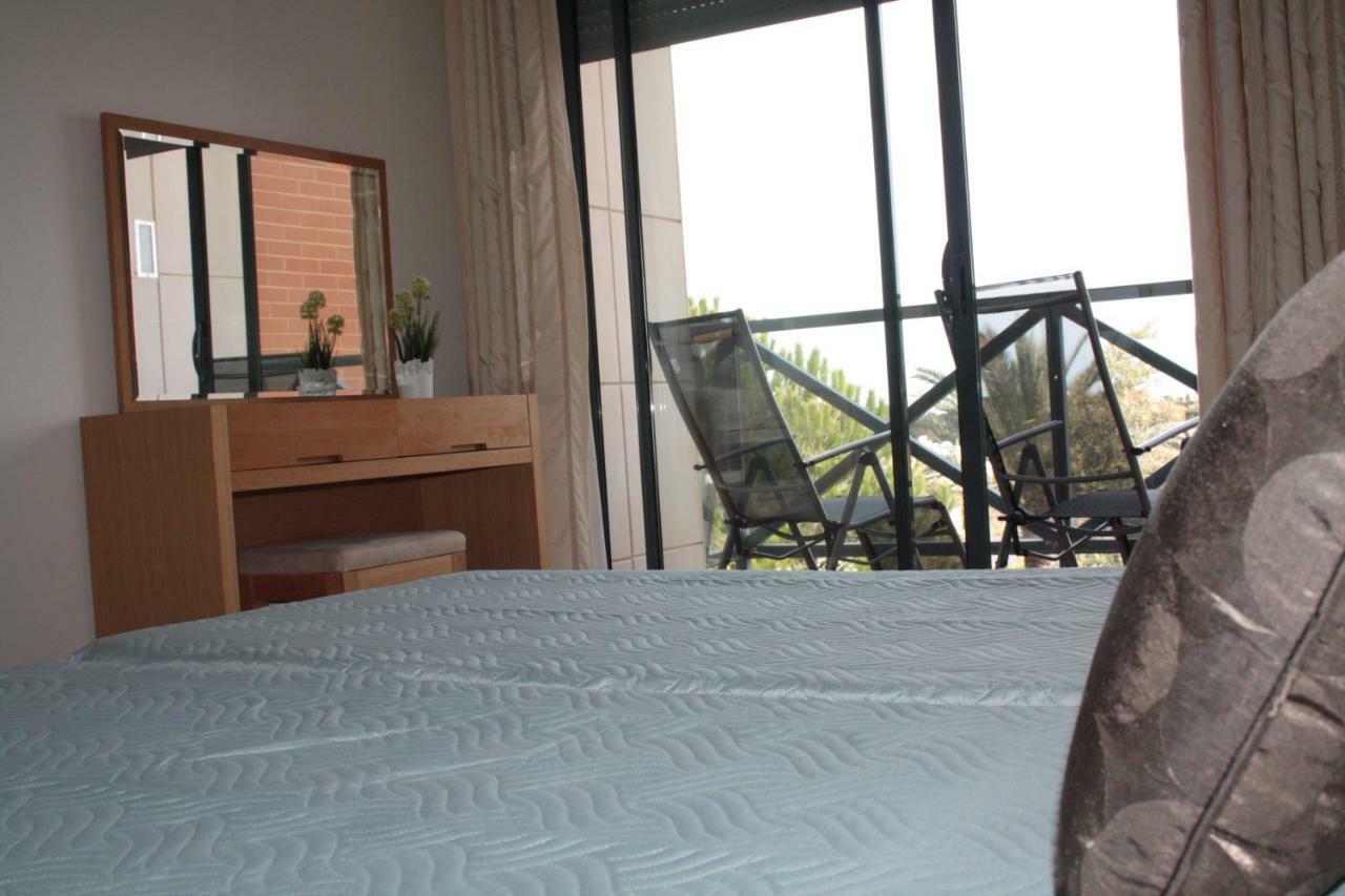 Apartamento Com Piscina Em Albufeira, Corcovada Luaran gambar