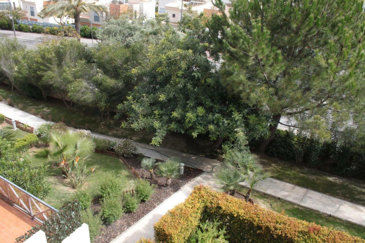 Apartamento Com Piscina Em Albufeira, Corcovada Luaran gambar